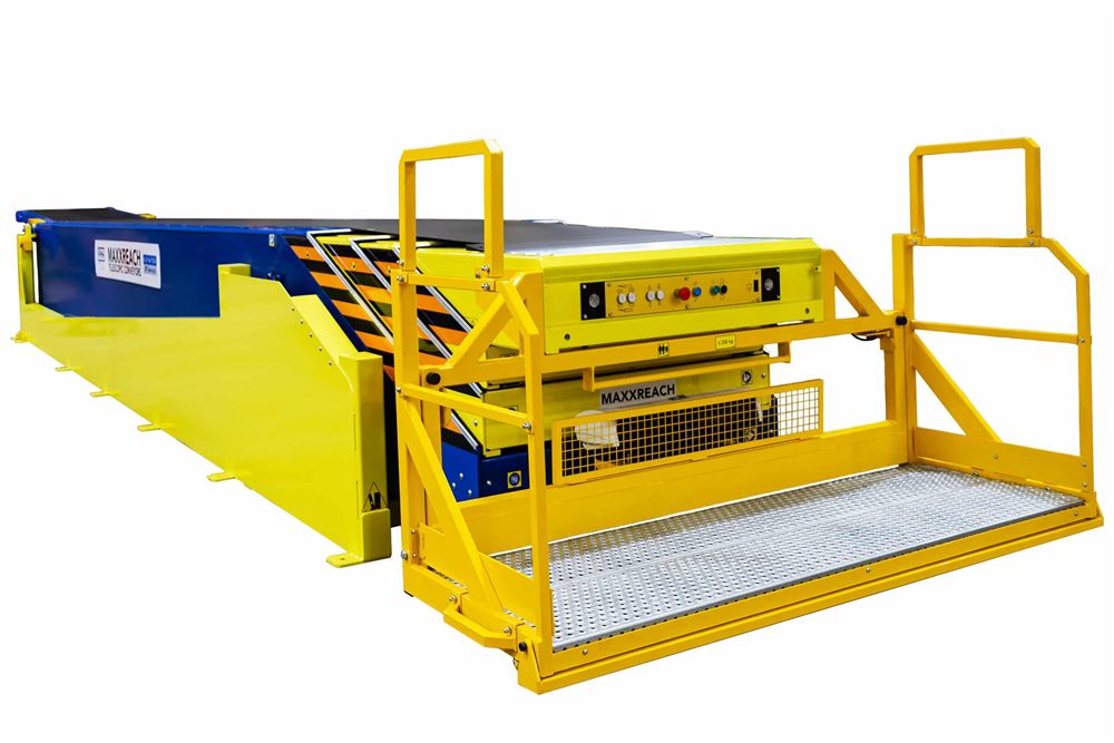MaxxReach telescopic boom conveyor